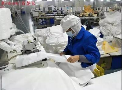 剛剛放假就復工,武漢一企業(yè)正月初一開工生產(chǎn)醫(yī)療防護品